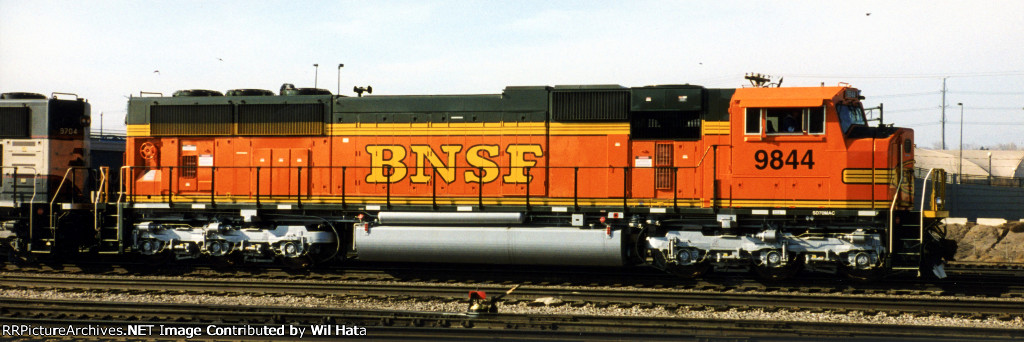 BNSF SD70MAC 9844